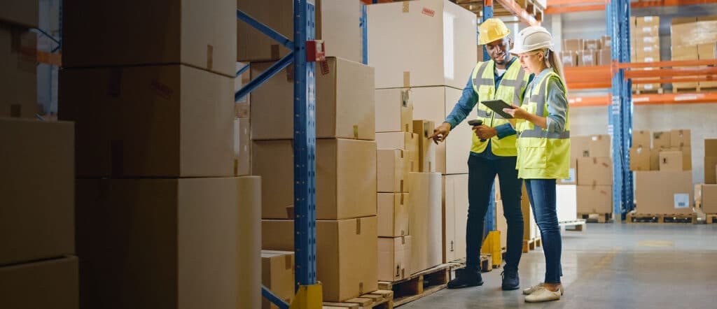 Administrar niveles de inventario y venta a empleados